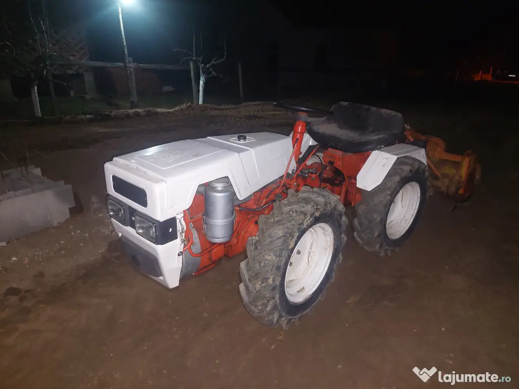 Tractor 4x4  Pasquali 991 diesel 