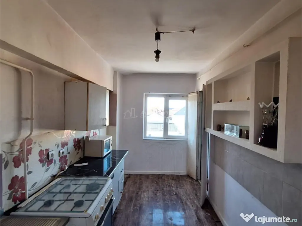 Bocsa Romana, Apt.2 cam.cf.1,Decom. 