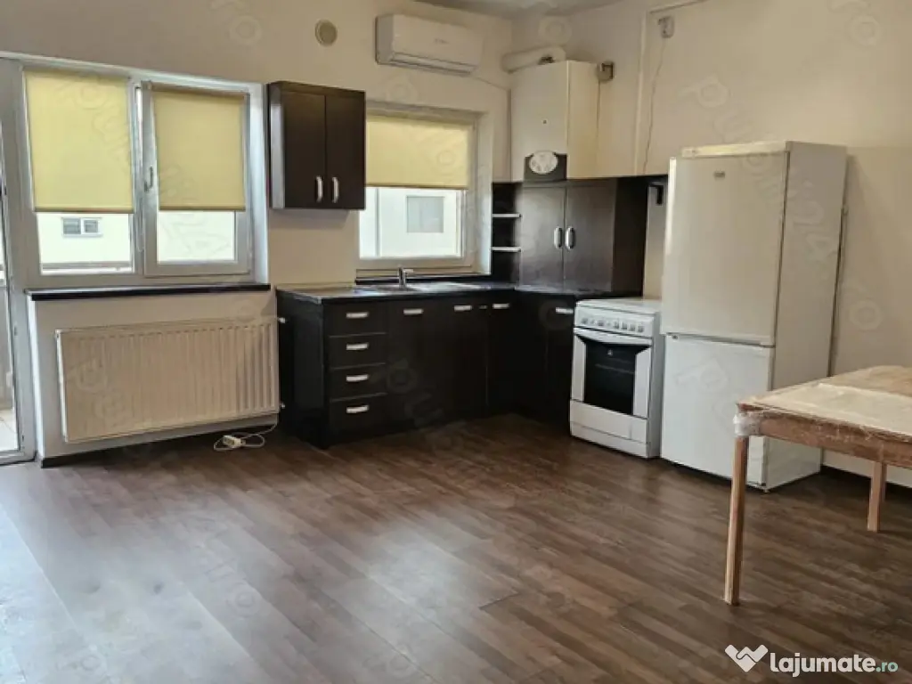 Apartament tip studio, open space - zona Tractorul 