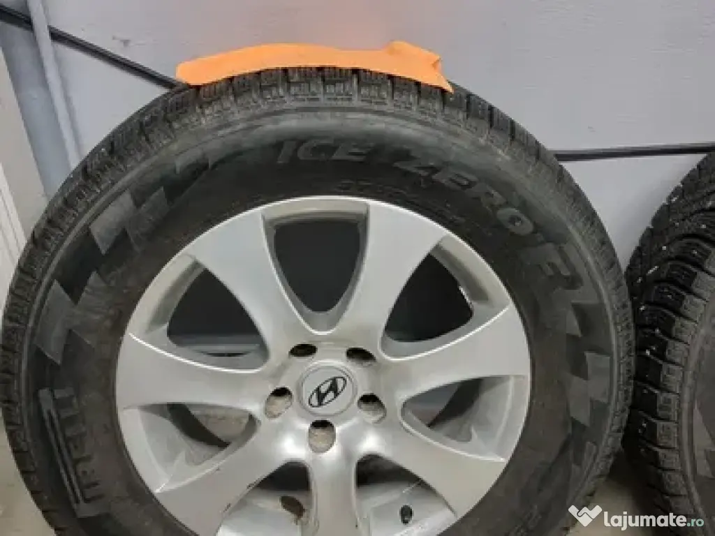 Vând roti cu jante aluminiu 17 Hyundai 