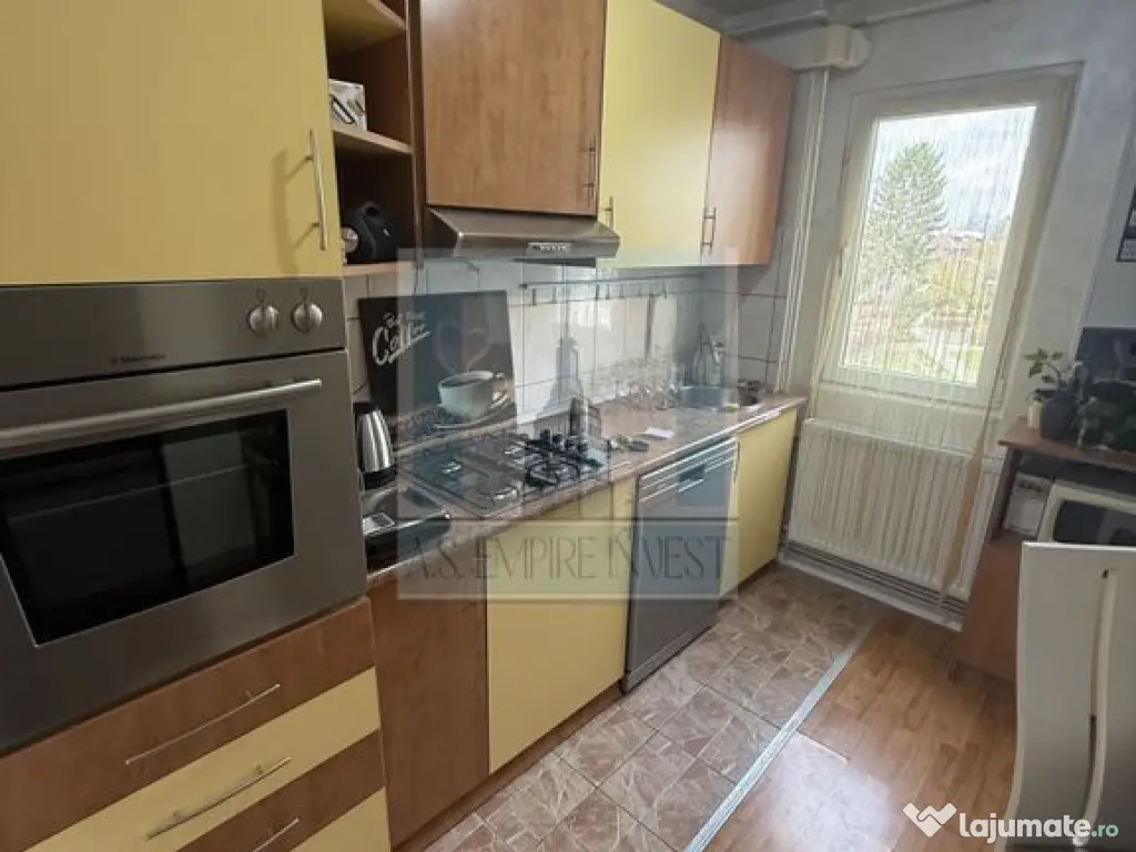 Apartament 3 camere, etj. 2/4, mobilat & utilat-zona Astra 