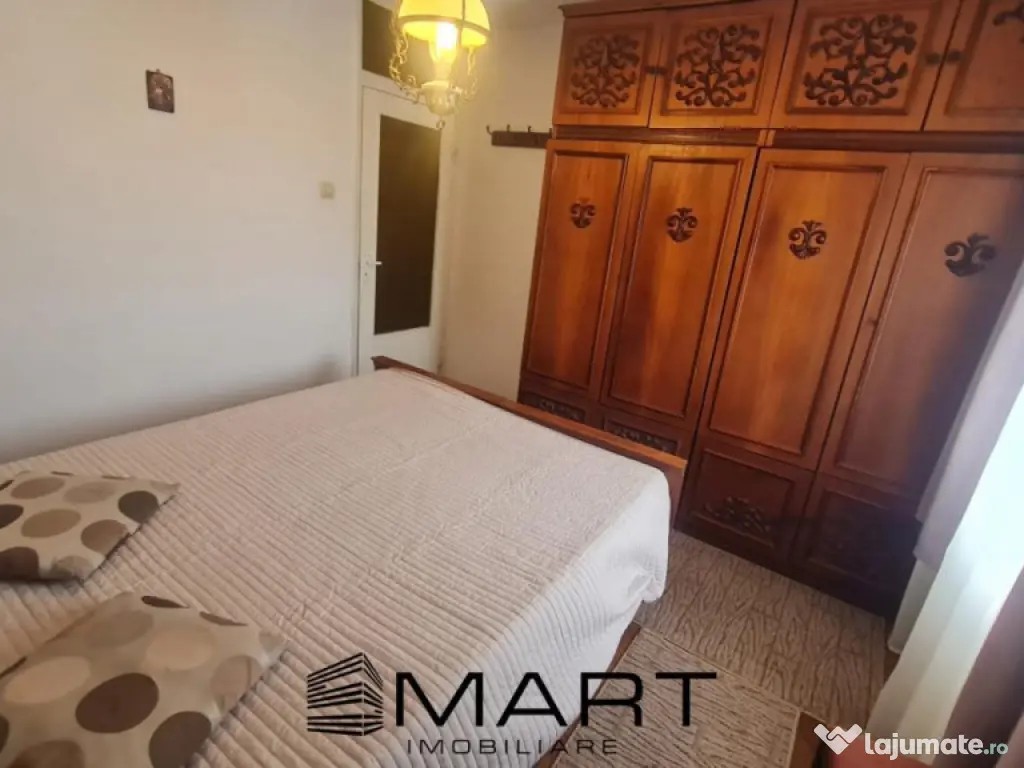 Apartament 3 camere zona Strand 