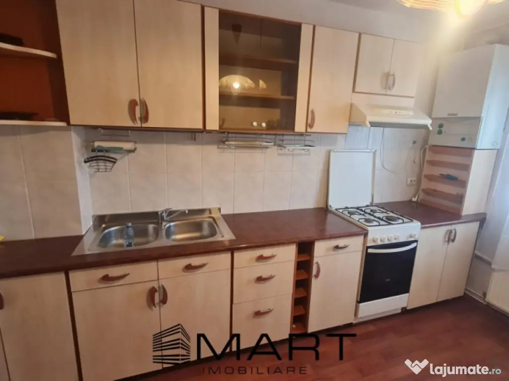 Apartament 3 camere zona Strand 