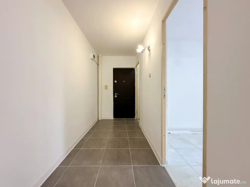 Lângă parc, renovat complet, gata să devină al tău. Tot