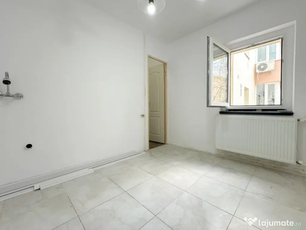 Lângă parc, renovat complet, gata să devină al tău. Tot