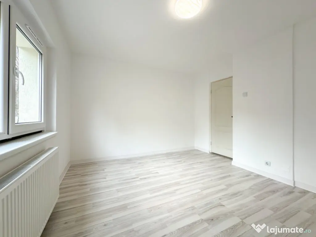 Lângă parc, renovat complet, gata să devină al tău. Tot