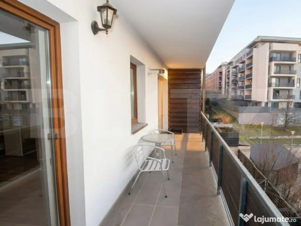 Apartament 2 camere, lux, decomandat, parcare, zona: Bonjour 