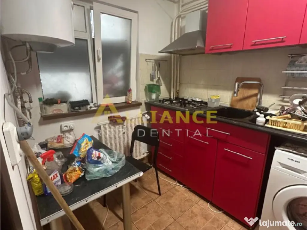 Apartament 3 camere || Strada Huedin || balcon inchis || apr 