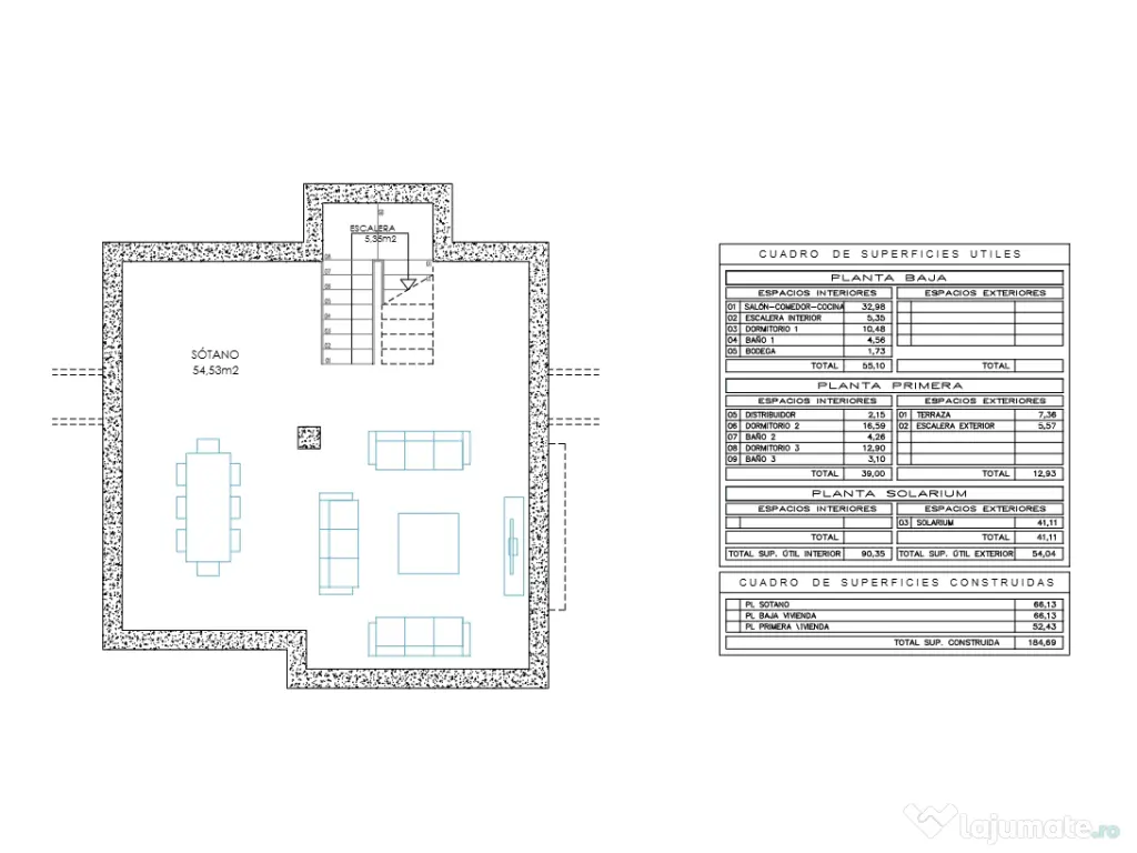 Vilă cu piscină, vedere la lac, terenul de golf, grădină și terasă pe acoperiș 