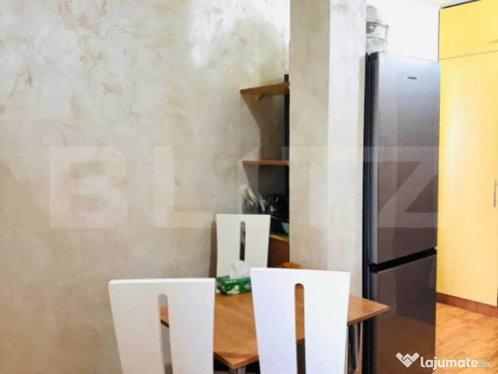 Apartament de vanzare, 3 camere, etaj 2, 65 mp - zona Astra