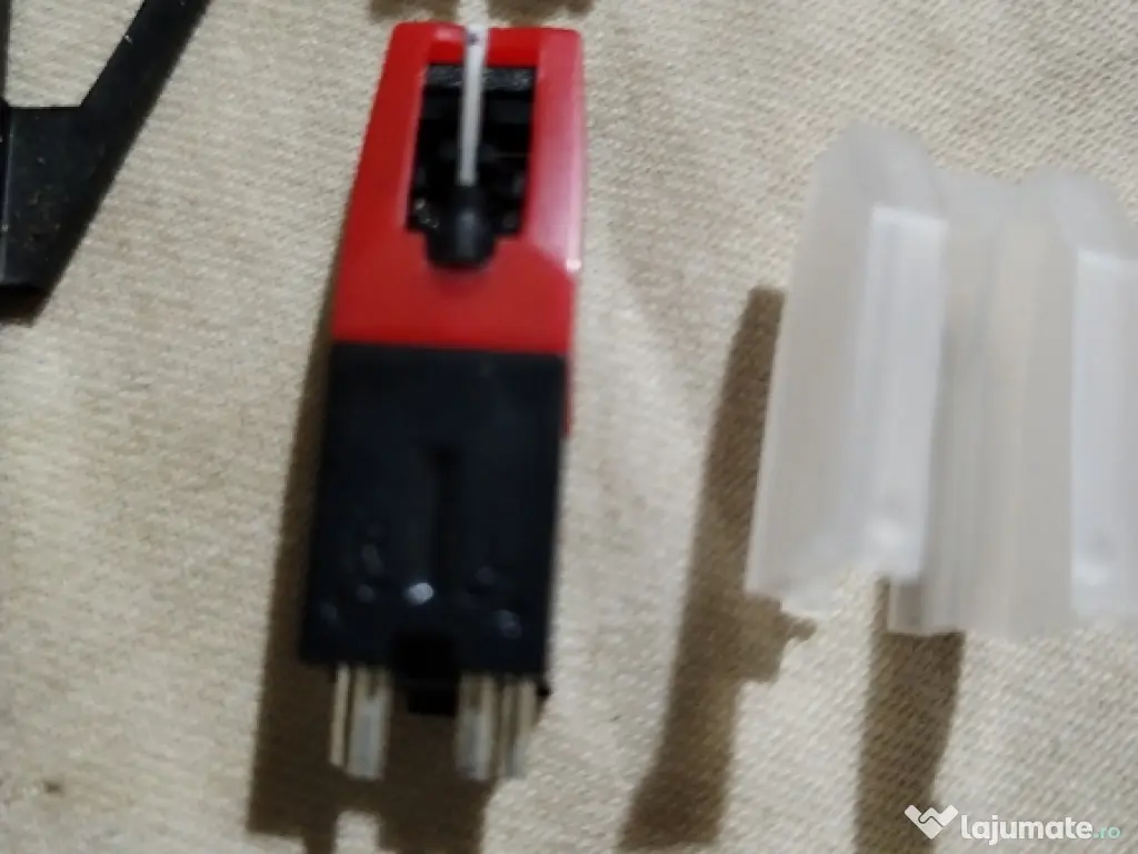 Doză pick-up stereo piezoelectrica 