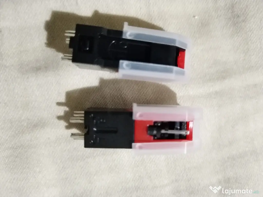 Doză pick-up stereo piezoelectrica 