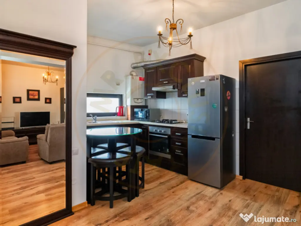 Inchiriere apartament 2 camere Ultracentral + loc de parcare