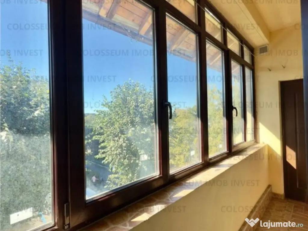 COLOSSEUM: Apartament 2 camere bl vila caramida Astra Piata 