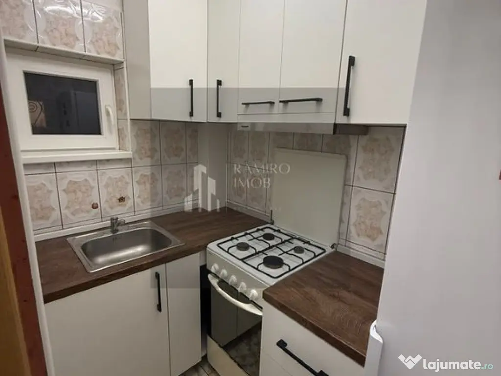 Apartament 2 camere semi-decomandat Salaj