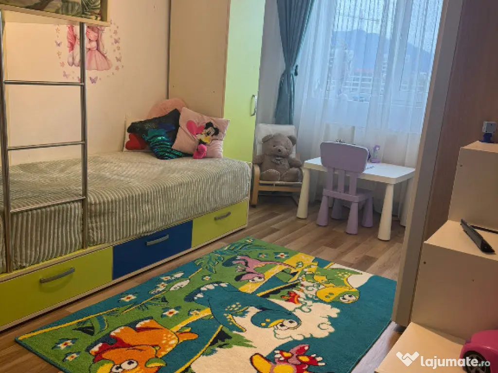 Apartament cu 2 camere, decomandat - zona Bartolomeu 