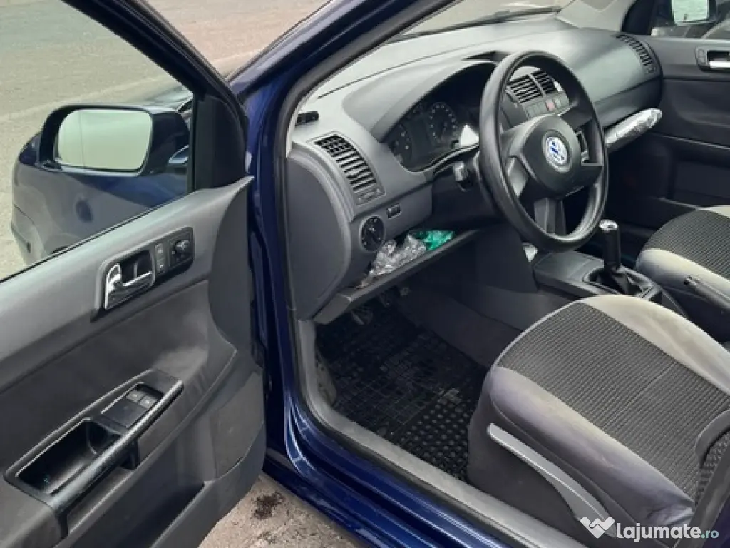 Volkswagen Polo 1.4 16V 2003 , AC , Îngrijită , 2 seturi roți , Consum mic