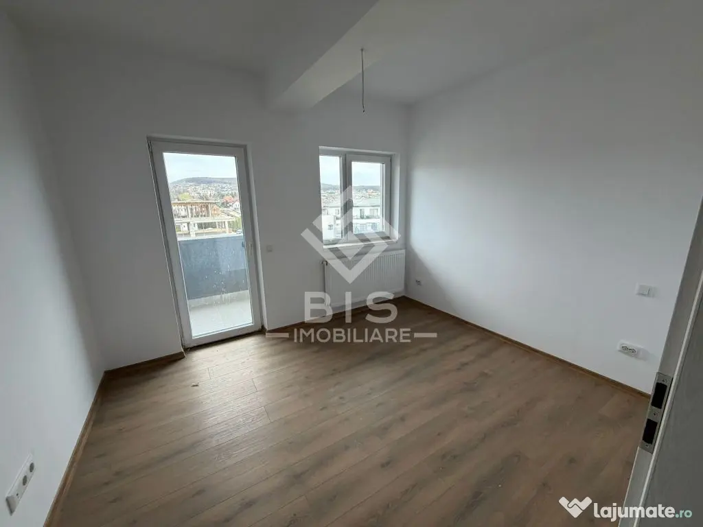 Apartament de vanzare 3 camere - White Residence 