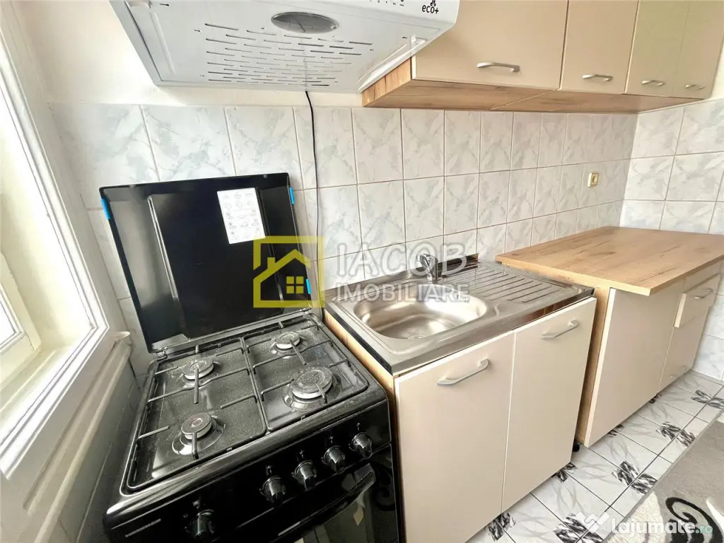 Apartament doua camere, str. Milcov, etajul 3 