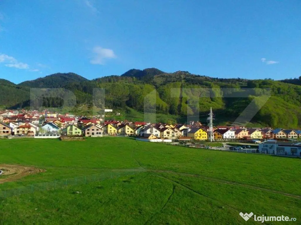 Teren intravilan deosebit în Săcele – priveliște superb 