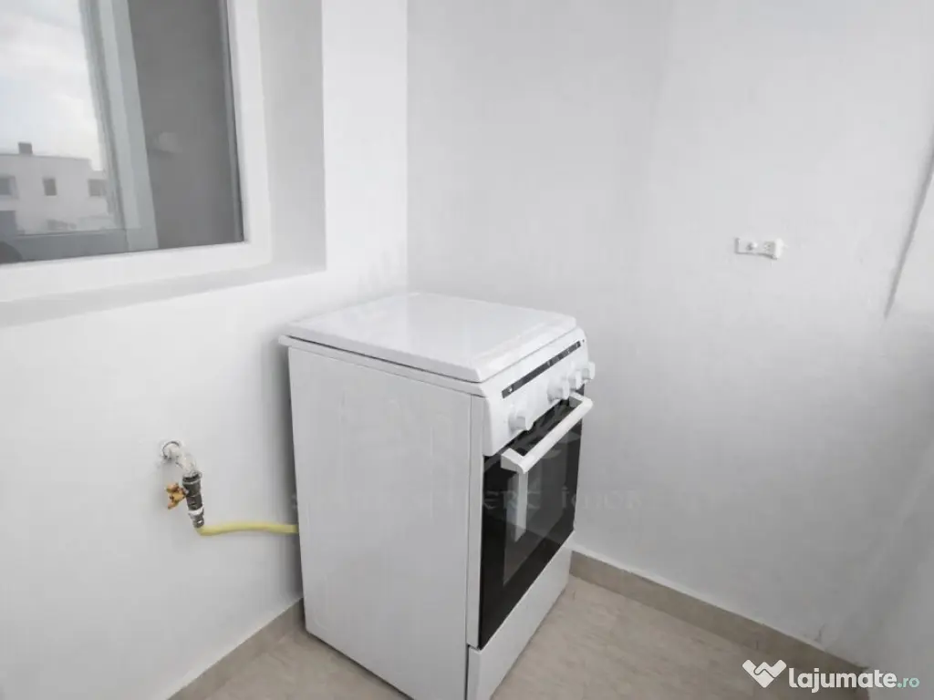 Inchiriere apartament 2 camere, renovat, zona Vest,