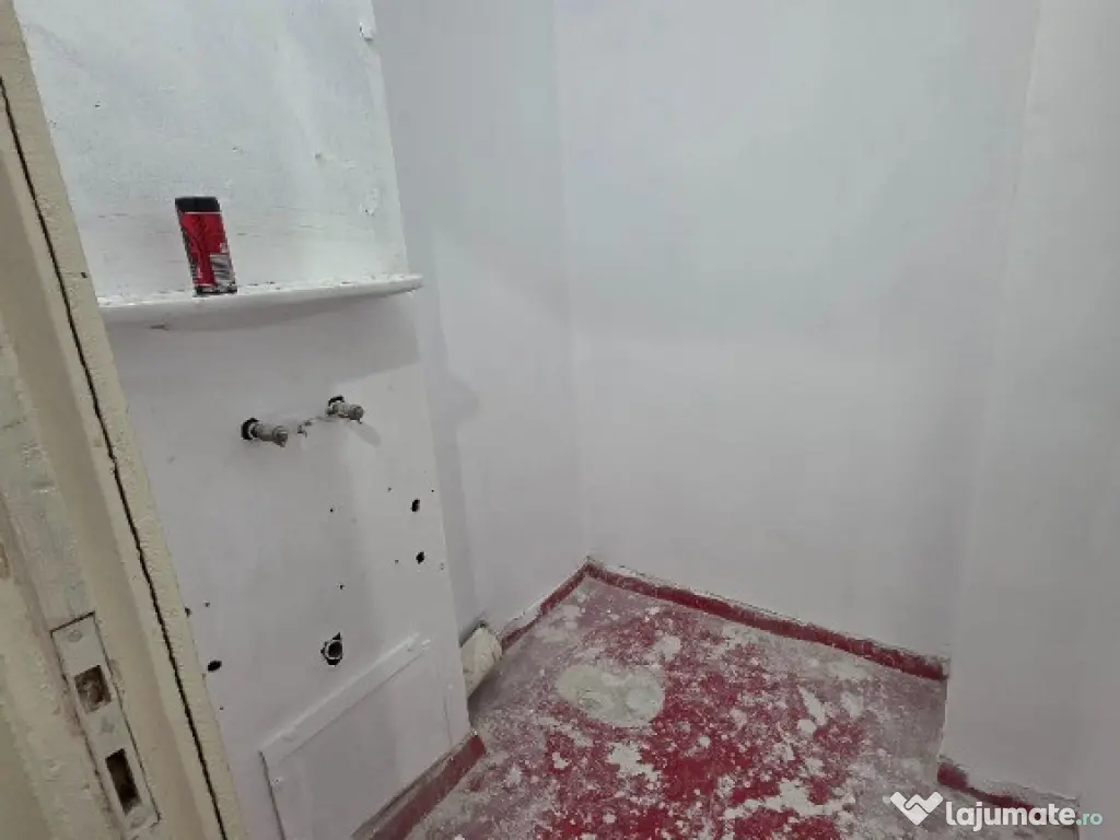 Apartament 3 camere Radu Negru , sup 70 mp 