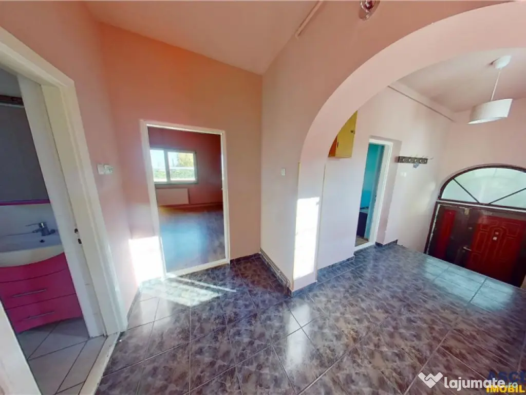 3D! Apartament in casa:recomandat locuinta sau business, Gar