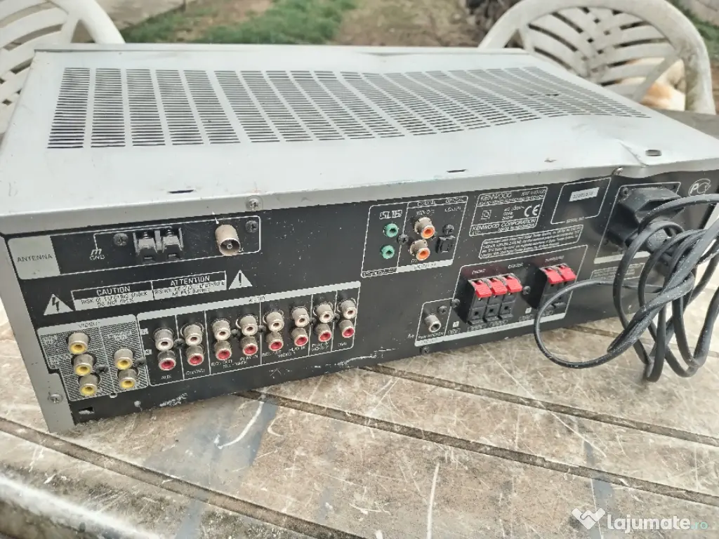 Amplituner Kenwood KRF-V4070d nefuncțional 