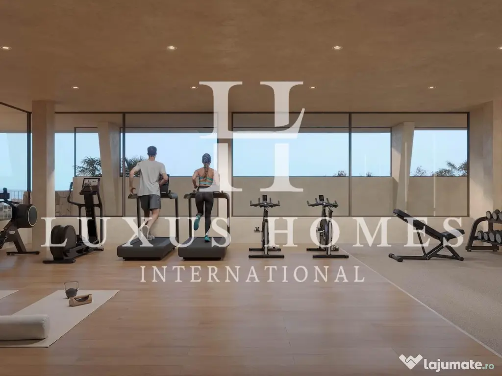 Apartament premium cu piscină și sală de sport, situat într-un cartier de coastă 