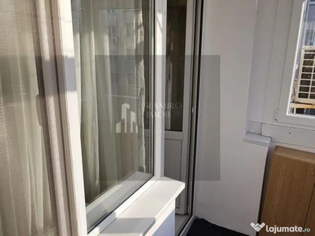 Garsoniera Renovata 35 mp - Metrou 1 Decembrie la 3 minute 