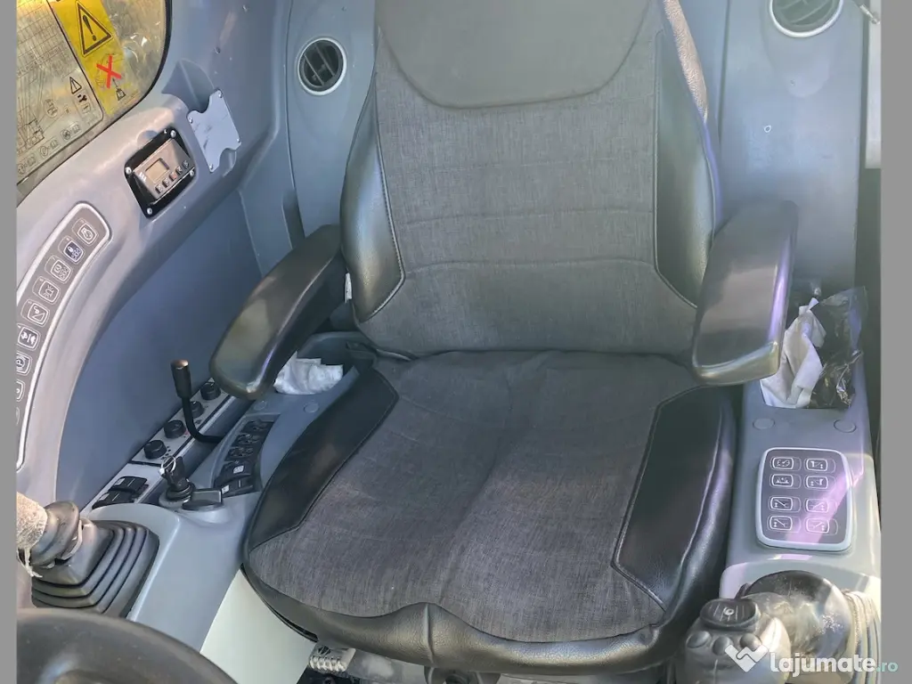 excavator JCB JS 175 w 18 tone An 2006 