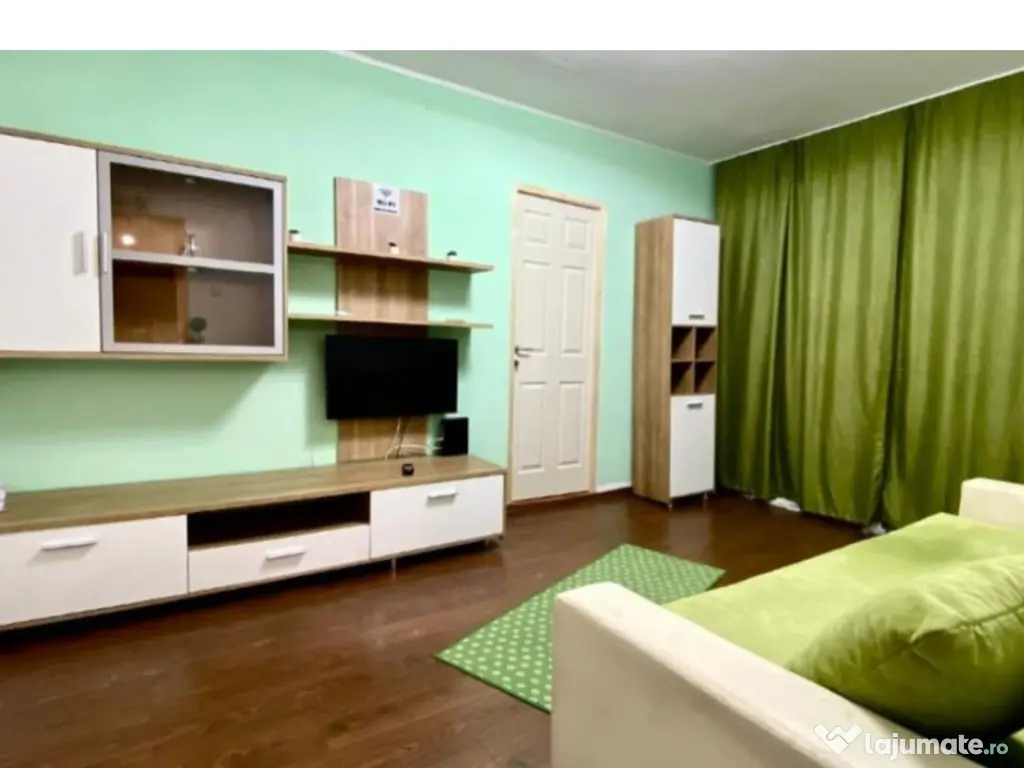 Vând apartament 2 camere parter Piața Mihai Bravu 
