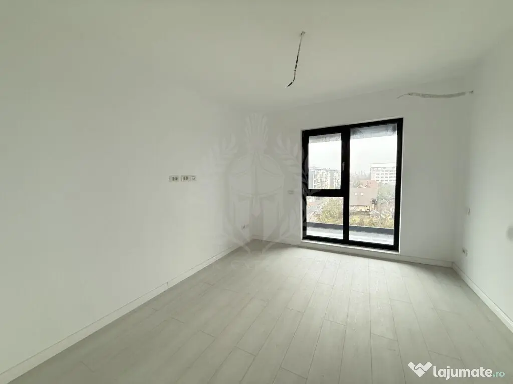 Apartament 3 camere / Penthouse, bloc nou, cartier Albert, 