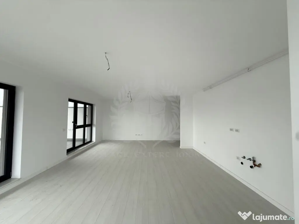 Apartament 3 camere / Penthouse, bloc nou, cartier Albert, 