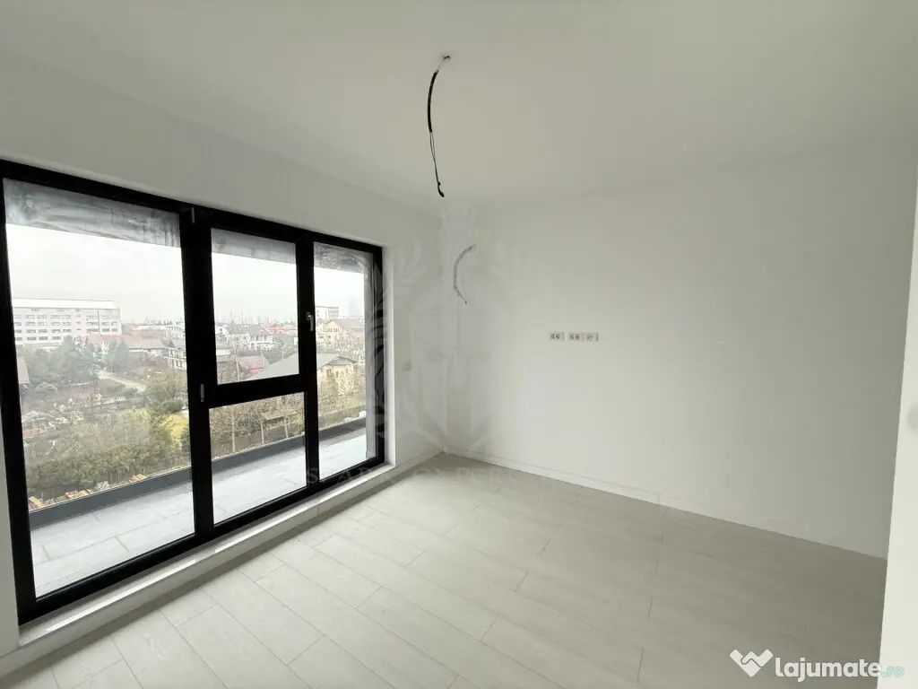 Apartament 3 camere / Penthouse, bloc nou, cartier Albert, 