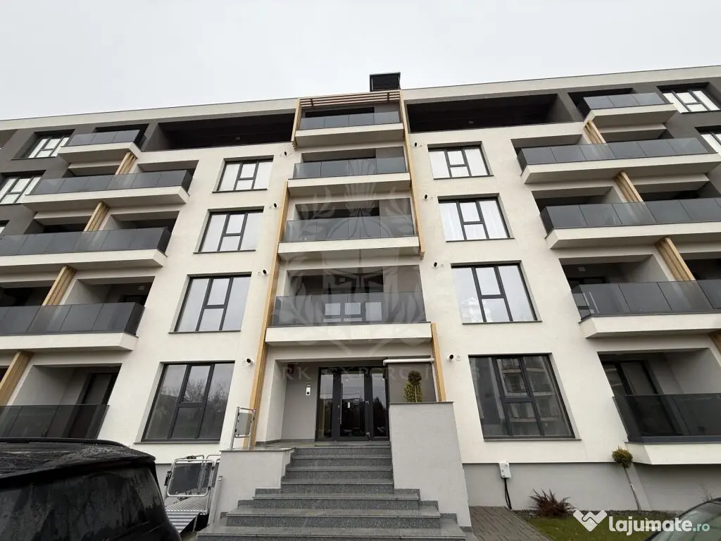Apartament 3 camere / Penthouse, bloc nou, cartier Albert, 