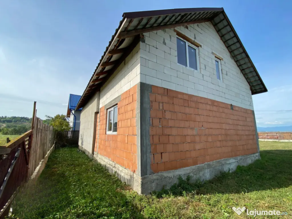 Casă P+M Remetea Chioarului, 135 mp utili, teren 435 mp, 49 