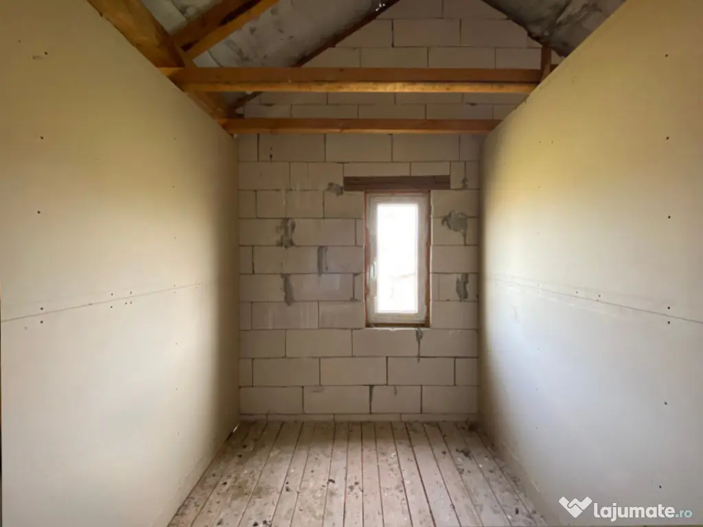 Casă P+M Remetea Chioarului, 135 mp utili, teren 435 mp, 49 