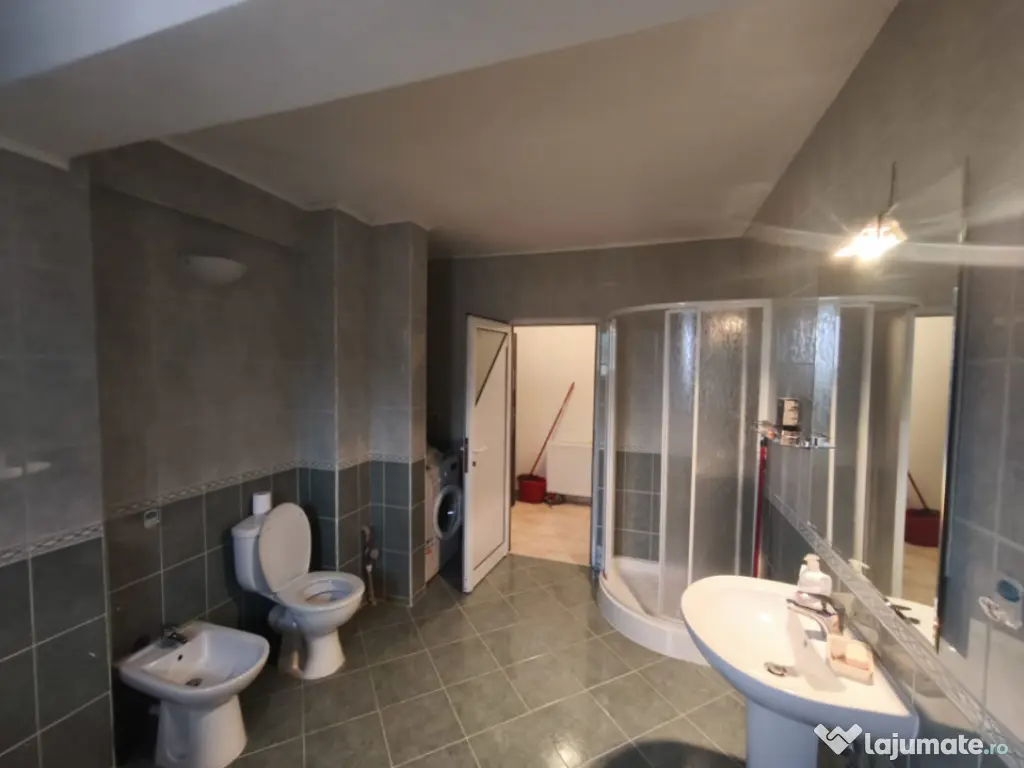 Apartament 2 camere, 78mp, Radauti 