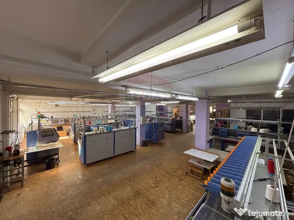 Cladire pentru clinica/birouri/fabrica/depozit, etc in Tu... 