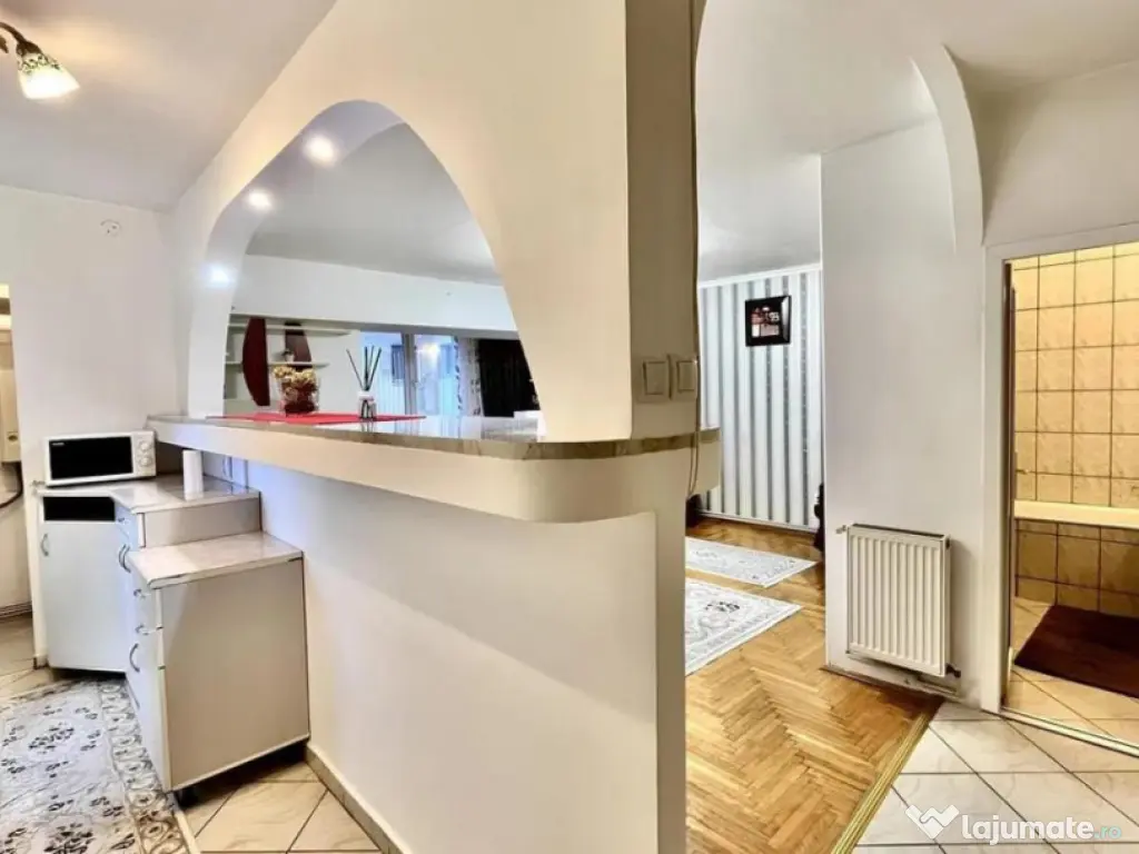 Garsoniera 42 mp Strada De Mijloc 