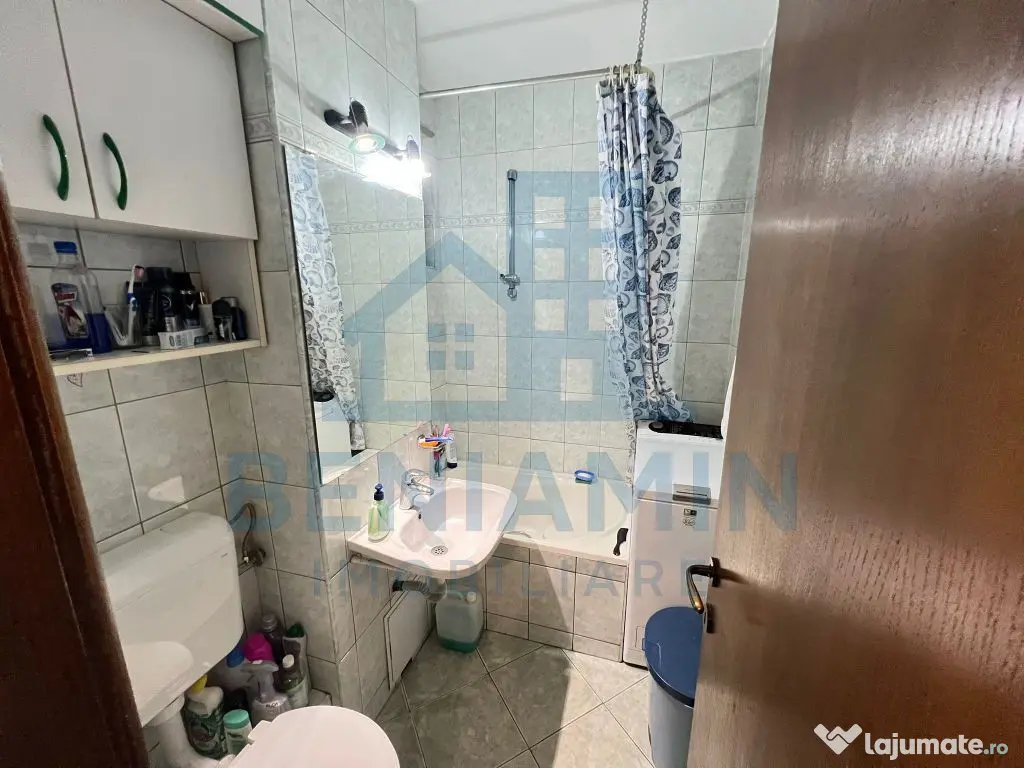 Apartament-3 Camere-Semidecomandat-65mp-Astra-Brasov 