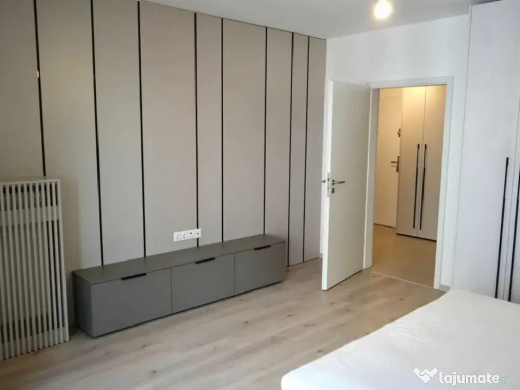 Garsoniera decomandata - zona Tractorul 