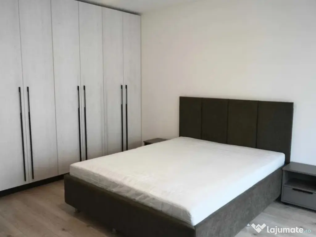 Garsoniera decomandata - zona Tractorul 