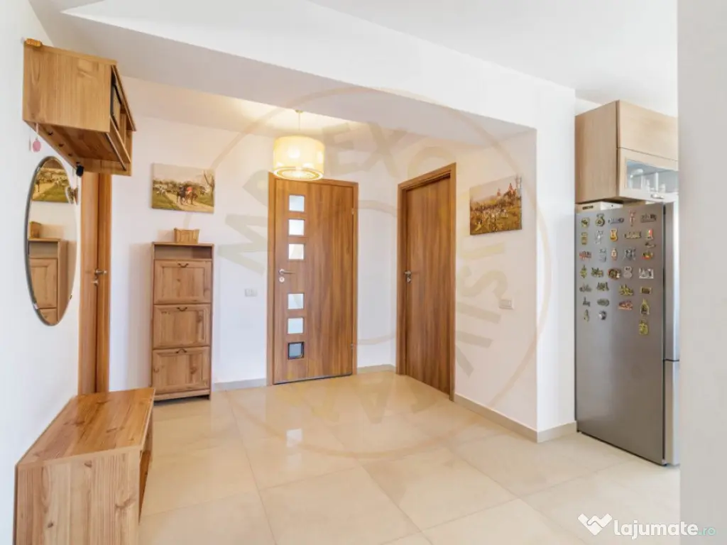 Clădire modernă, versatilă, cu terasă panoramică – lo 