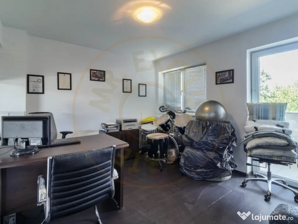 Clădire modernă, versatilă, cu terasă panoramică – lo 