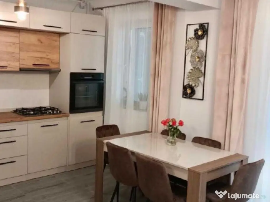 Metalurgiei studio cu parcare binelui 