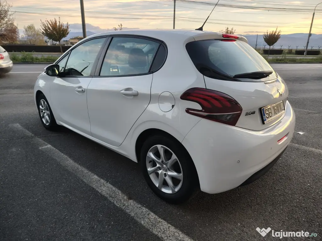 Peugeot 208 1.2 PureTech 2018 42.000km