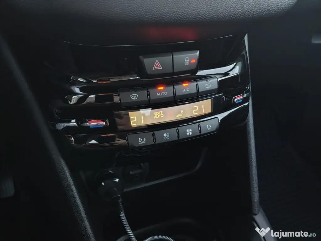 Peugeot 208 1.2 PureTech 2018 42.000km