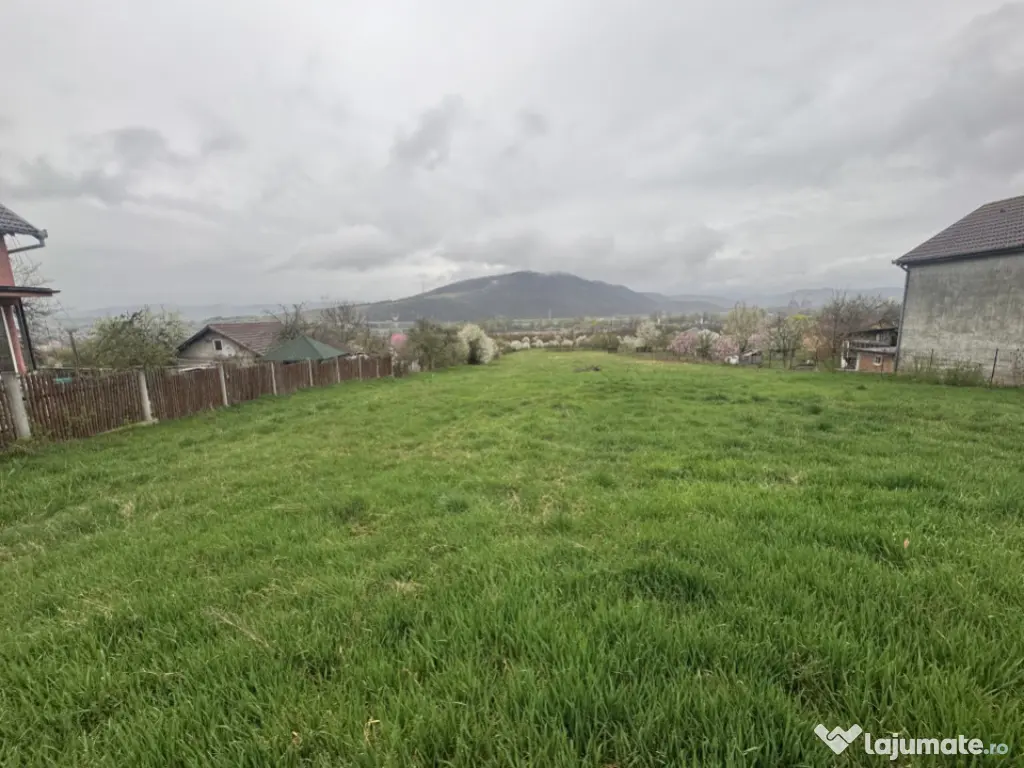 Teren intravilan, în Vetel, loc de casa, schimb cu apartame 